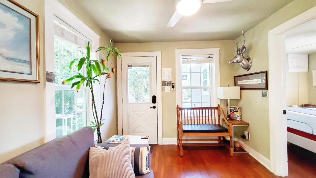 Ut Moody Center Downtown Eco Pecan Tree House Free Wifi Parking Quiet Office Austin Exterior foto